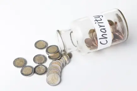 Статті - Як організувати благодійну кампанію для лікування людини з периневральною кістою крижів?