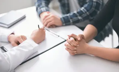 Artikler - Sådan finansierer du udgifterne til lægebehandling i udlandet