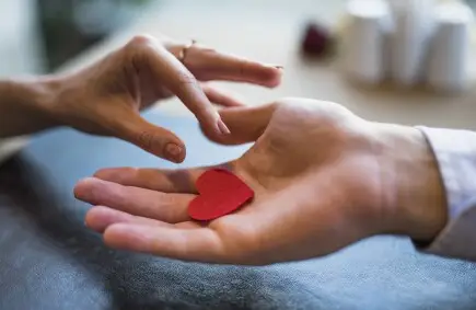 Artikler - Hvordan vælger man en crowdfunding-platform til at indsamle penge til behandling af blodkræft?