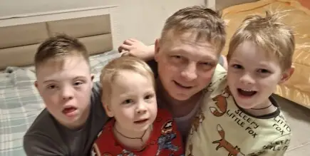 Alaturi de Victor, tata a 4 copii minunati - Nu vreau să mor… vreau să-mi văd copiii cum cres