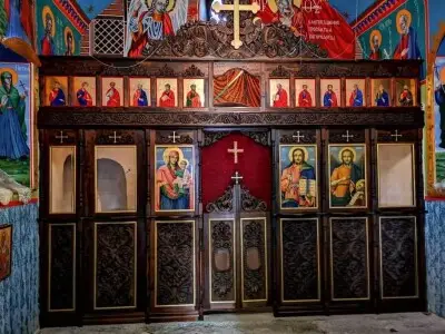 ?Подкрепа за довършване на олтарните икони в храма “Св.Илия” в с.Гела - ?Средствата за довършване на олтарните икони в храма “Св.Илия” в с.Гела се събраха.